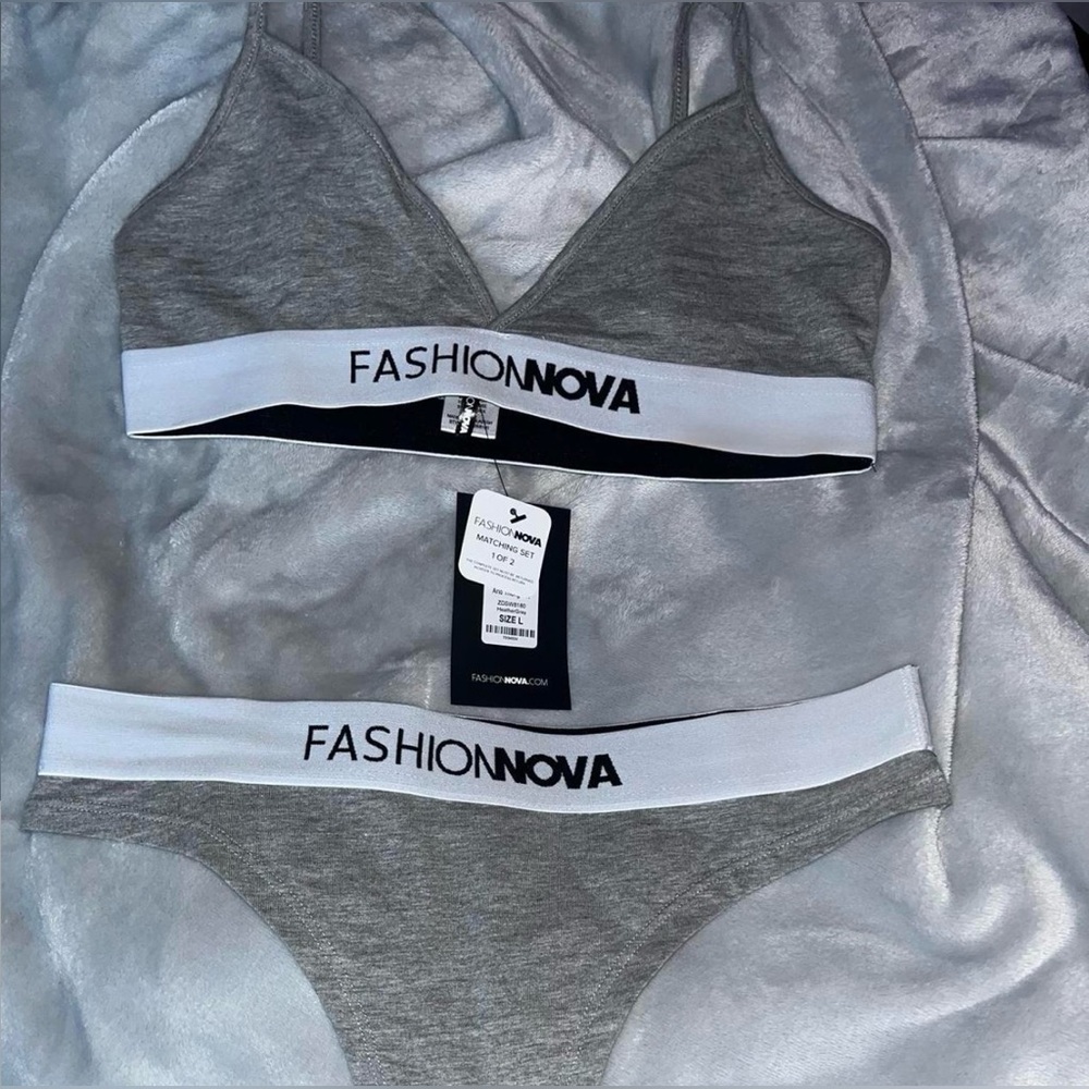 Fashion nova mood bralette and thong set in heather grey. size large